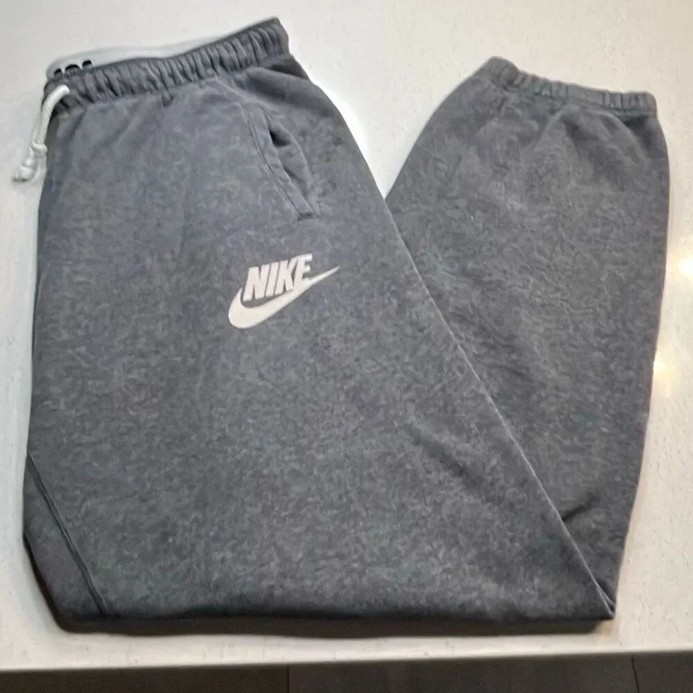 Nike Sportswear Club Fleece Jogger Sweatpants Men’s XL Gray Logo Athletic 545755